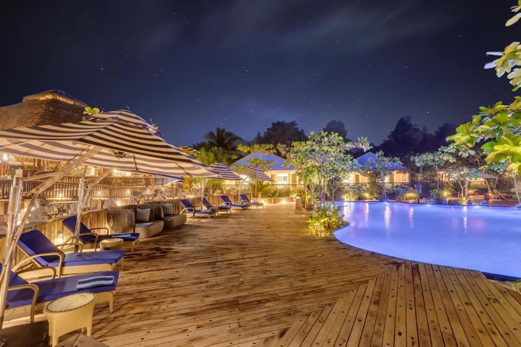 Mayfair On Sea, Morjim Beach, Goa Екстериор снимка