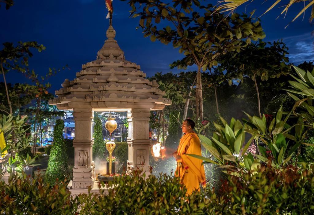 Mayfair On Sea, Morjim Beach, Goa Екстериор снимка
