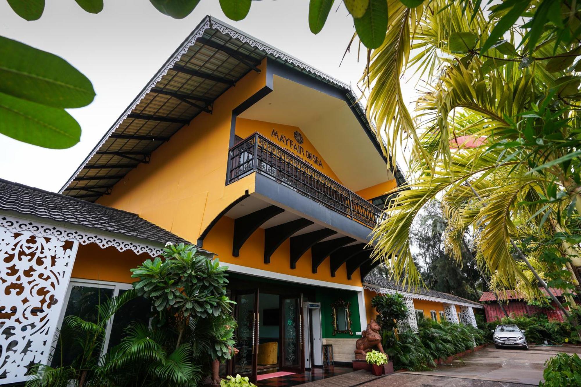 Mayfair On Sea, Morjim Beach, Goa Екстериор снимка