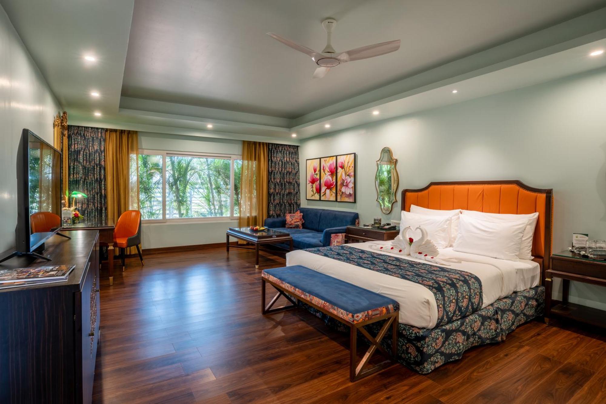 Mayfair On Sea, Morjim Beach, Goa Екстериор снимка
