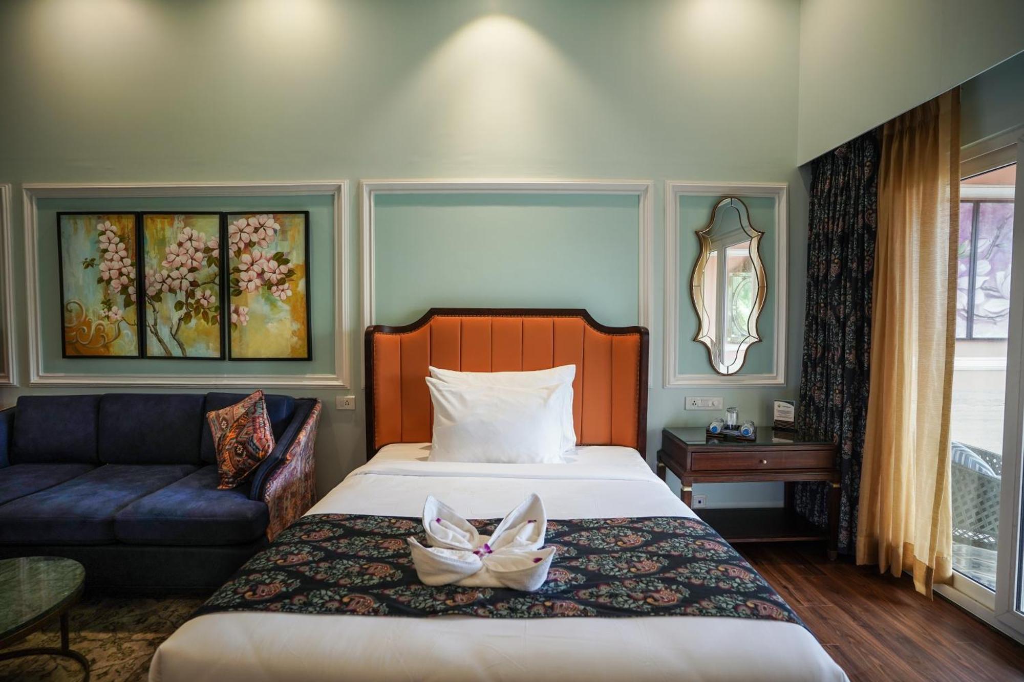 Mayfair On Sea, Morjim Beach, Goa Екстериор снимка
